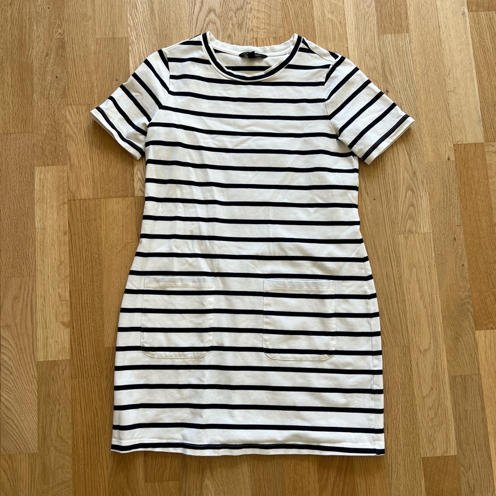 Banana Republic Striped Dress - Size Petite Small *Great Condition*